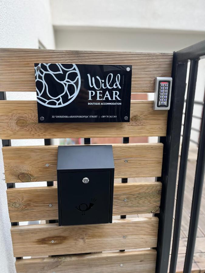 Wild Pear Old Town Boutique Accommodation Ohrid Esterno foto