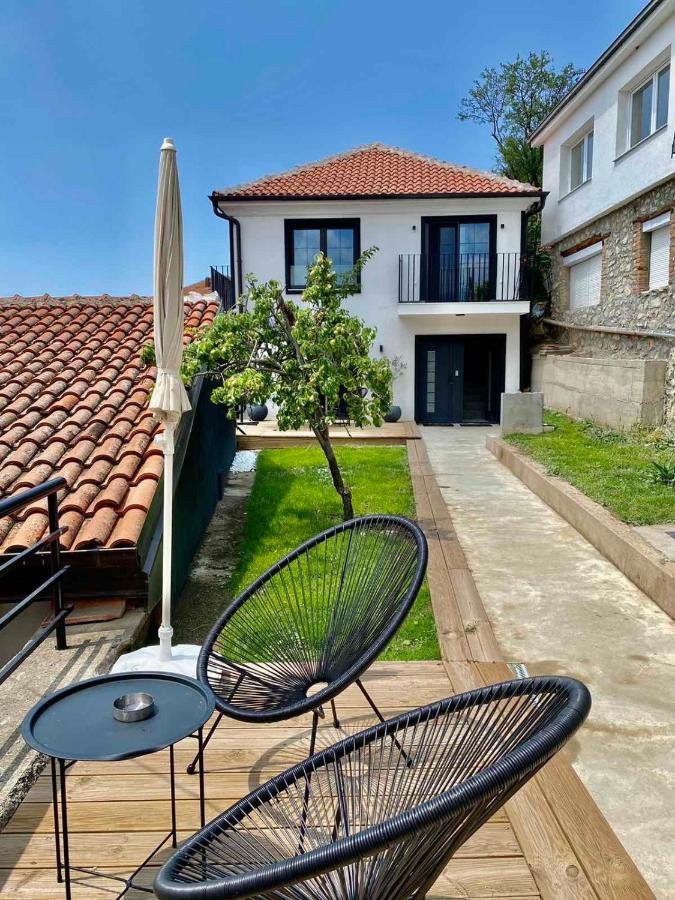 Wild Pear Old Town Boutique Accommodation Ohrid Esterno foto